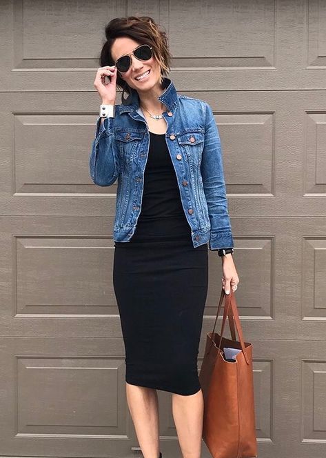 Black dress, denim jacket, brown boots/bag Black Dress And Jean Jacket, Dress And Jean Jacket, Mode Over 50, Svarta Outfits, What Shoes To Wear, Rok Outfit, Mode Tips, Dress With Jean Jacket, Mode Chic