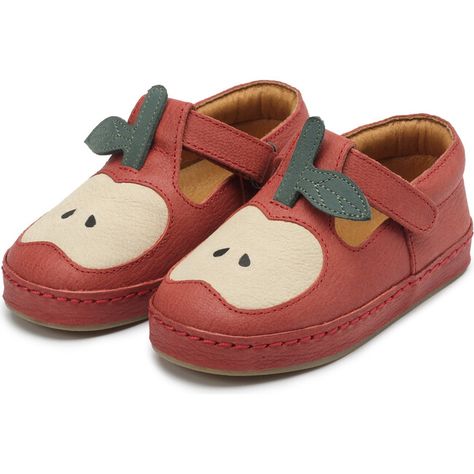 These incredibly adorable summer shoes make the perfect pair for all your little one's summer adventures. Carefully crafted from premium leather and featuring an adjustable velcro fastening strap with a statement apple design, the Bowi are the instant eye-catchers. | Donsje Amsterdam | Bowi Apple Leather Velcro Strap Shoes, (Red Clay, Size 33) | Maisonette collects the best children’s products from around the world (unlike Zulily, Etsy, The Tot, Farfetch Kids, Childrensalon, Crate and Kids, Kohls, Wayfair, Buy Buy Baby, Nordstroms, Mini Boden, J.Crew Factory, or PotteryBarn Kids), creating a curated shopping experience for you. Think of us as your shortcut to fashion for litte ones! Flat Cute Shoes, Cute Core Shoes, Apple Shoes, Fruit Shoes, Cute Walking Shoes, Apple Outfit, Twee Aesthetic, Apple Clothes