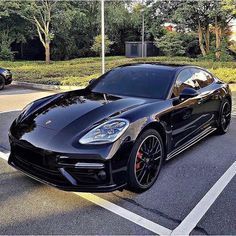 Untitled Porsche Garage, Carros Porsche, Panamera Turbo S, Porsche Panamera Turbo, Black Porsche, Lux Cars, Super Luxury Cars, Best Luxury Cars, Hybrid Car