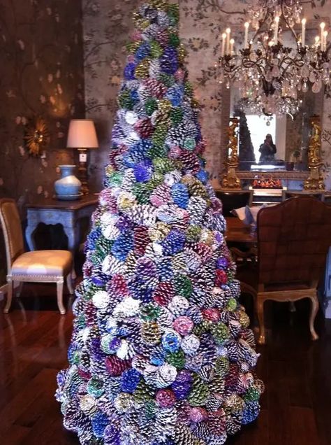 a large Christmas pinecone tree with each piece painted in a different color will make a statement for sure Pine Cone Christmas Trees Diy, Pinecone Crafts Christmas, Pine Cone Tree, Diy Paper Christmas Tree, Christmas Decorations Centerpiece, Candy Christmas Tree, Glam Christmas Decor, Painted Pinecones, Pine Cone Christmas Tree