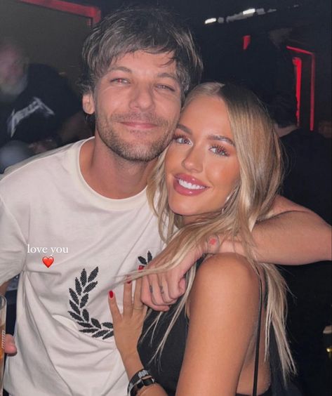 Louis And Lottie, Harry Styles Louis Tomlinson, Tomlinson Family, Lottie Tomlinson, Louis (one Direction), Louis Williams, King Of My Heart, The Perfect Guy, Larry Stylinson