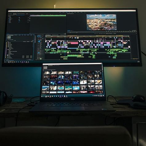 Pc Video Editing Setup, Video Editing Workspace, Video Editing Studio Setup, Film Editor Aesthetic, Video Editing Room, Editor Setup, Video Editing Setup, Video Editor Aesthetic, Video Editing Aesthetic