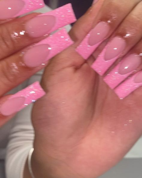 September Books Full❤️ on Instagram: “pink sugar french tips 🎀 • Press the Link In My Bio To Book For September ✨ • 🦋 🦋 🦋 #nail #nails #nailsofinstagram #nails💅 #nailsdesign…” Boogie Nails, September Books, Valentine Nails Designs, Pink Tip Nails, Sugar Nails, Books Open, Long Acrylic Nail Designs, Valentine Nails, Curl Lashes