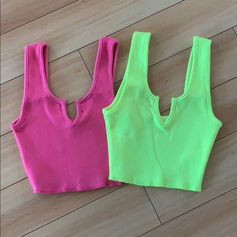 Neon Pink Crop Top, Neon Crop Top, Bright Outfit, Neon Top, Fitness Wear Women, Neon Outfits, Glam Outfit, Yellow Crop Top, Fashion Top Outfits