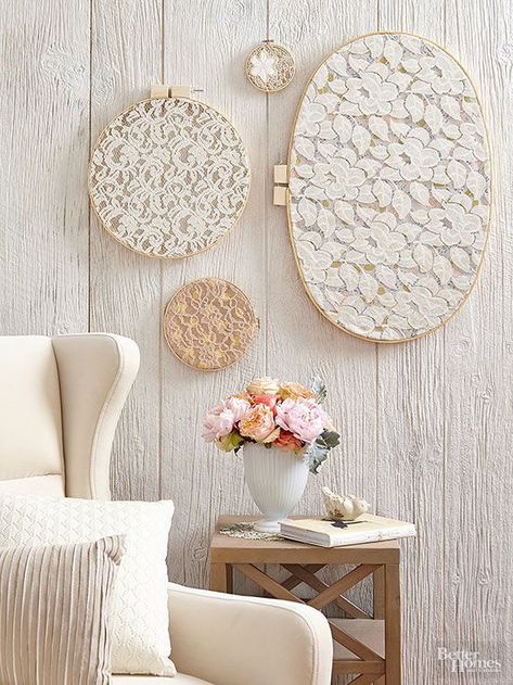 15 DIY Wall Art Projects for a High-End Look on a Budget Cheap Diy Wall Art, Hoop Art Wall, Koti Diy, Cheap Wall Art, Embroidery Hoop Wall, Embroidery Hoop Wall Art, Embroidery Wall Art, Abstract Art Diy, Fabric Wall Art