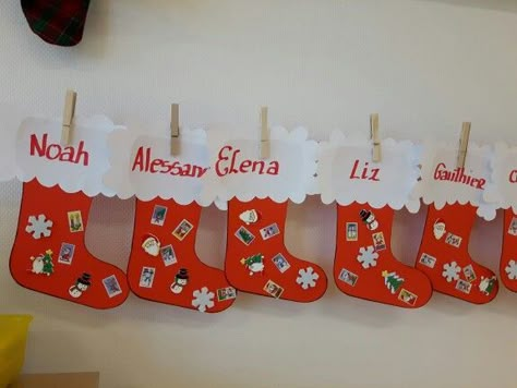 Christmas Decor Kindergarten, Preschool Stocking Craft, Stocking Crafts For Kids, Christmas Stocking Art, Christmas Stockings Ideas, Christmas Pom Pom Crafts, Window Snow, Snow Vector, Christmas Art Projects