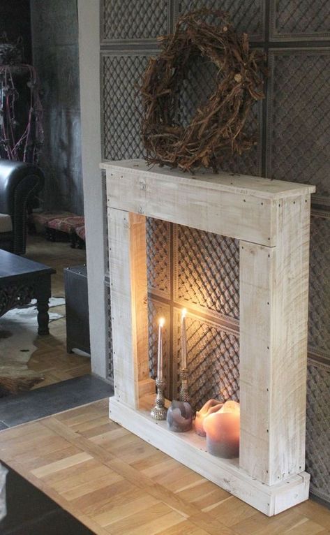 Faux Foyer, Faux Mantle, Diy Fireplace Mantle, Diy Fireplace Mantel, Faux Fireplace Mantels, Fireplace Console, Fake Fireplace, Faux Fireplace Diy, Faux Fireplace