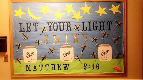 "Let your light shine." Church bulletin board ideas Church Bulletin Board Ideas, Christian School Bulletin Boards, Bible Bulletin Boards, Kids Bulletin Boards, Class Bulletin Boards, Christian Bulletin Boards, Summer Bulletin Boards, Kids Sunday School Lessons, Sunday School Classroom