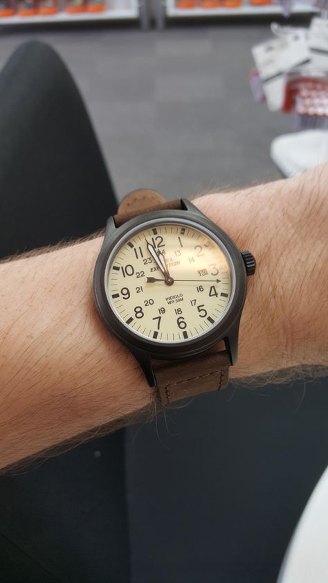 Timex Expedition Scout, Interesting Watches, Adventure Watches, Best Looking Watches, Timex Expedition, Mens Casual Watches, Mens Watches Leather, Timex Watches, Cheap Watches