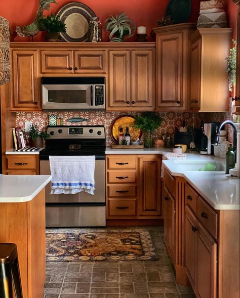 Mexican Farmhouse Decor Kitchen, Traditional Mexican Home Decor, Mexican Style Kitchen Decor, Mexican Aesthetic Home Decor, Hispanic Home Decor, Mexican Home Decor Kitchen, Mexican Room Aesthetic, Mexican Kitchen Decor Modern, Latina Kitchen