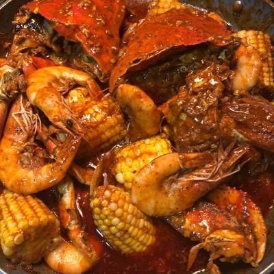 Cajun Shrimp Recipe, Crab Boil Recipe, Boiling Crab, Cajun Seafood Boil, Cajun Seafood, Seafood Boil Recipes, Seafood Sauce, Boiled Food, Cajun Shrimp