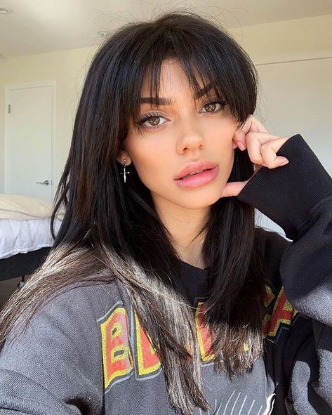 Dark Hair Bangs, Kelsey Calemine, Acacia Clark, Best Hair Dye, Black Hair Dye, Modern Haircuts, Hair Color For Women, Long Hair With Bangs, Hair Inspo Color