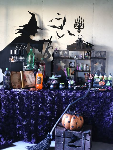 Witch Themed Party, Witches Tea Party, Witch Birthday, Witches Party, Witchcraft Halloween, Witches Halloween Party, Witches Ball, Witches Tea, Crafting Party