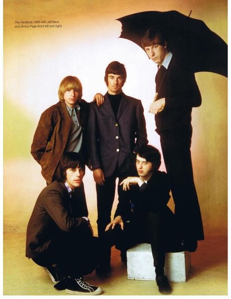 The Yardbirds • Jeff Beck • Jimmy Page (on the right, seated) Mod Music, Soul Vibes, Guitar Play, 1960s Music, The Yardbirds, 60s Music, Jeff Beck, Musical Box, British Rock