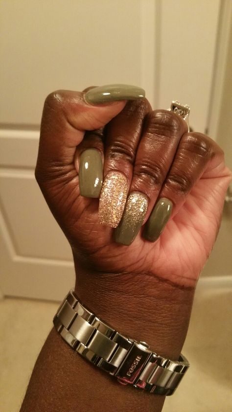 Camouflage Nail Designs, Olive Green Brown Nails, Army Fatigue Nails, Army Green And Pink Nails, Black And Olive Green Nails, Olive Green Dip Nails, Army Green And Gold Nails, Olive And Gold Nails, Army Green Nails Acrylic