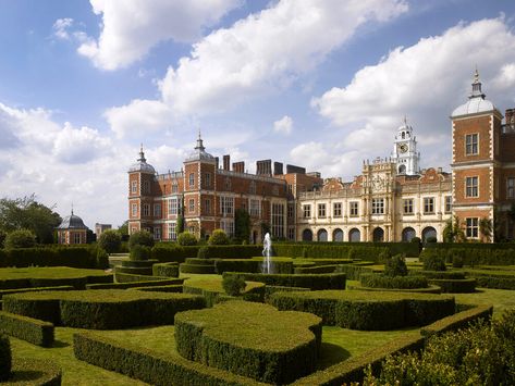 Hatfield House — WILL PRYCE Elizabethan Architecture, Jacobean Architecture, Hatfield House, English Houses, Scotland Castles, Historic Houses, Royal Residence, Summer 24, Historic Homes