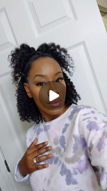 Rose Sovaj | Natural Hair & Beauty Content Creator on Instagram: "✨️Steps I took to achieve this half-up half-down hairstyle 👇🏾   First, I sectioned out some hair on the top middle part of my head.   Then, I parted a small section on one side, moisturized it with water, and added some hair butter and gel (I applied the gel only to my edges and roots).   Next, I repeated the same process on another small section and connected the two sections with a small black rubberband. I repeated the same process on the other side of my head.   I then moved on to the middle section. I moisturized with water, applied hair butter all over that section, and then applied gel only to the front and sides before  proceeding to do a cornrow braid  (now, cornrowing ain't my thing but we move on 😅)   After tha Half Up Half Down Twist Out, Half Up Half Down Hairstyles Natural, Half Up Half Down Natural Hair Straight, Beauty Content Creator, Hair Butter, Beauty Content, Wash N Go, Natural Hair Beauty, Wash And Go