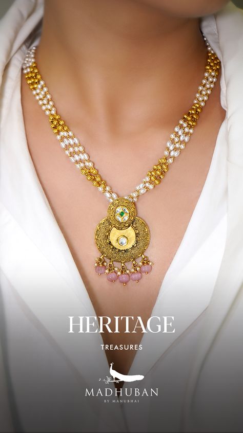 Moti And Gold Necklace, Moti Necklace, Gold Mala, Diamond Jewellery Set, Manubhai Jewellers, Moti Mala, Ruby Necklace Designs, Jewel Design, Regal Elegance