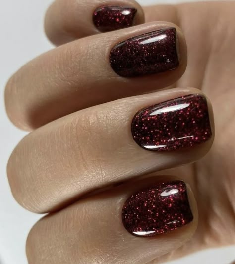 Red Sparkle Nails, Cranberry Nails, Christmas Nails Glitter, Berry Nails, Sns Nails Colors, Red Nails Glitter, Angel Nails, Minimal Nails Art, Makeup Nails Designs