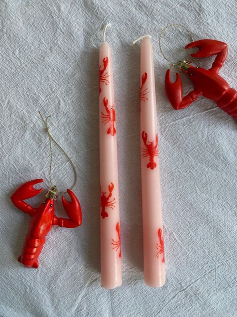 Hand painted Taper candles made to order. Each candle is lovingly hand painted and unique. Paint strokes might be visible and products could vary slightly from the picture.  The perfect addition to any table scape and would make a lovely present. Message me if you are after any personalisation for any additional fee. Candle approx dimensions: Length 25cm x Diameter 2.2cm These Candles are Unscented made from Paraffin Wax/Stearin Wax Burn Time Approx: 7+ Hours Painting Candles With Acrylic Paint, Handpainted Candle Sticks, Candel Painting Idea, Hand Painted Taper Candles, Diy Candle Painting, Christmas Painted Candles, Painted Candlesticks Diy, Paint Candlesticks, Candle Painting Ideas