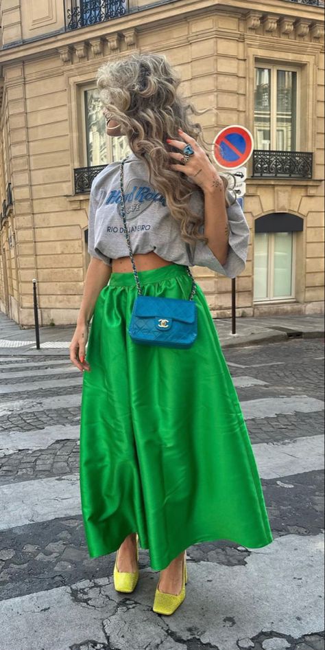 #outfits Summer / Spring Outfit Work Outfit Street Style, Pastel Summer Outfits, Street Style Outfit Women, Summer Cookout Outfit, Dc Street Style, Housewife Outfit, Look Legging, Honey Blonde Hair, Moda Chic