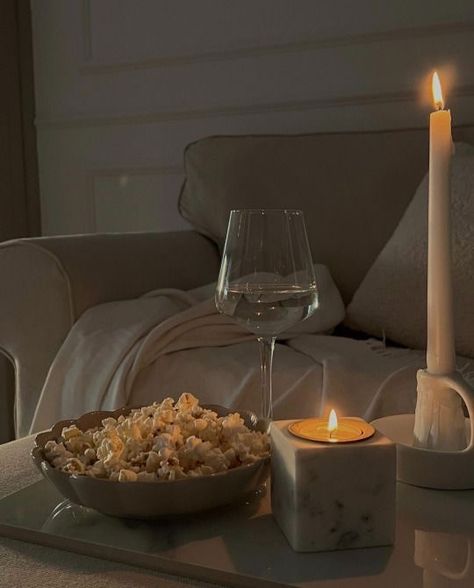 Candles Aesthetic Cozy, Cozy Candles, Wine Night, Candle Aesthetic, Night Time Routine, Evening Routine, Cozy Aesthetic, Dream Apartment, Night Routine