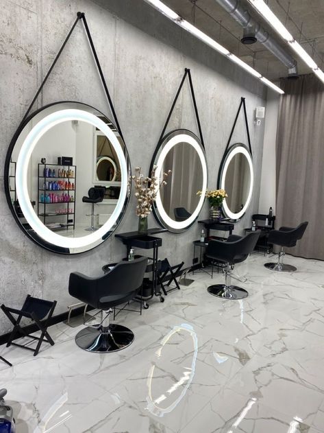 Black Beauty Salon, Beauty Bar Ideas, Barbershop Design Interior, Makeup Studio Decor, Barber Shop Interior, Salon Mirrors, Hairdresser Salon, Hair Salon Design, Beauty Salon Furniture