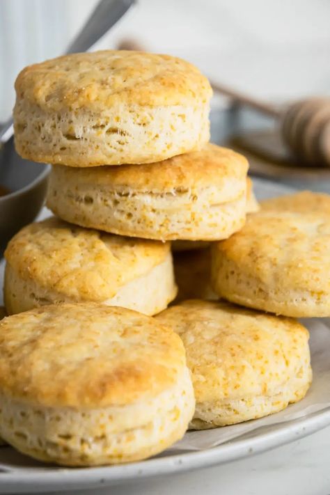 No Milk Biscuit Recipe Made With Just 5 Ingredients Sour Cream Biscuit Recipe, Easy Biscuit Recipe No Milk, No Milk Biscuit Recipe, Milk Biscuit Recipe, Biscuit Recipe Without Milk, Biscuit Recipe No Milk, Cream Biscuit Recipe, Popover Recipes, Breakfast Biscuit Recipe