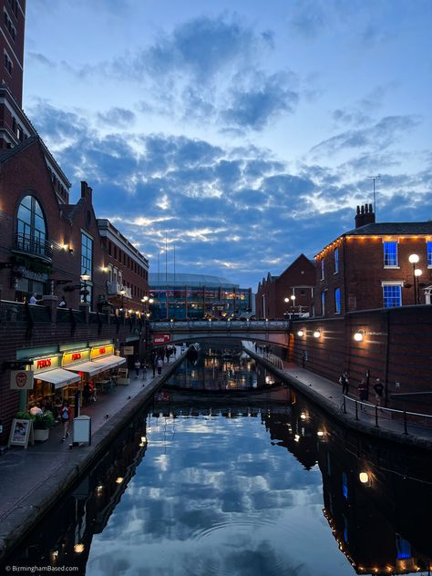 How to Explore the Birmingham Canals University Of Birmingham Uk Aesthetic, Birmingham Uk Aesthetic, Birmingham Aesthetic, Birmingham Canal, Uk Birmingham, Uk Aesthetic, Ocean Colour Scene, Party Boats, Birmingham City University