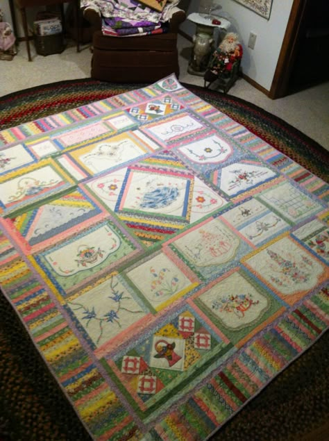 The Vintage Linens Quilt Top might get quilted! – Rhonda Dort Handkerchief Quilts, Linen Projects, Vintage Handkerchiefs Crafts, Vintage Quilts Patterns, Embroidery Quilts, Vintage Hankies, Embroidered Quilts, Linen Quilt, Memory Quilt