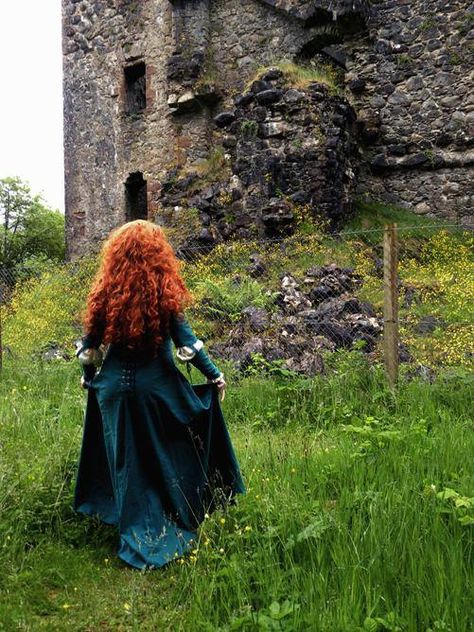 Guess who I found tiptoeing round these castle ruins in the Highlands of Scotland? It's Merida from BRAVE! Or it could be my daughter in costume and wig.  Our evening with aLive Ministries in Inverness was a true blessing. Charlotte Chapel in Edinburgh is next. @Liz Mester Curtis Higgs @abbey Lopez Merida Costume, Merida Cosplay, Halloween Costumes Aesthetic, Princess Merida, Old Castle, Disney Brave, Merida Brave, Aesthetic Couple, Princesa Disney