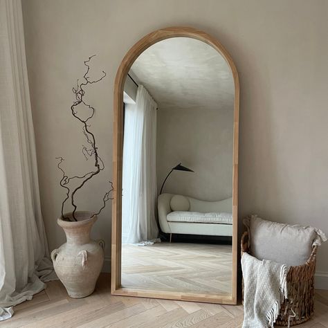 Vintage Full Length Mirror, Large Bedroom Mirror, Mirror Decor Living Room, Large Mirrors, Floor Length Mirror, Floor Standing Mirror, Dressing Room Closet, Natural Bedroom, Wooden Mirror Frame