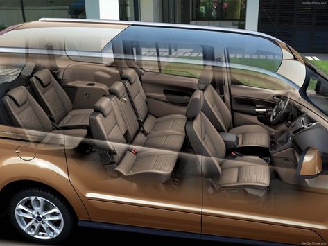 Ford Transit Wagon Big Family Car, Best Family Cars, Caravan Interior, Ford Transit Connect, Engines For Sale, Big Car, Grand Caravan, Luxury Suv, Family Car