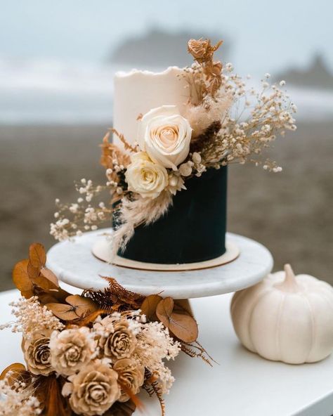 Boho Wedding Cupcakes, Bohemian Wedding Cake, Romantic Fall Wedding, Monochrome Weddings, Boho Wedding Cake, Boho Cake, Olympia Washington, Black Wedding Cakes, Rustic Boho Wedding