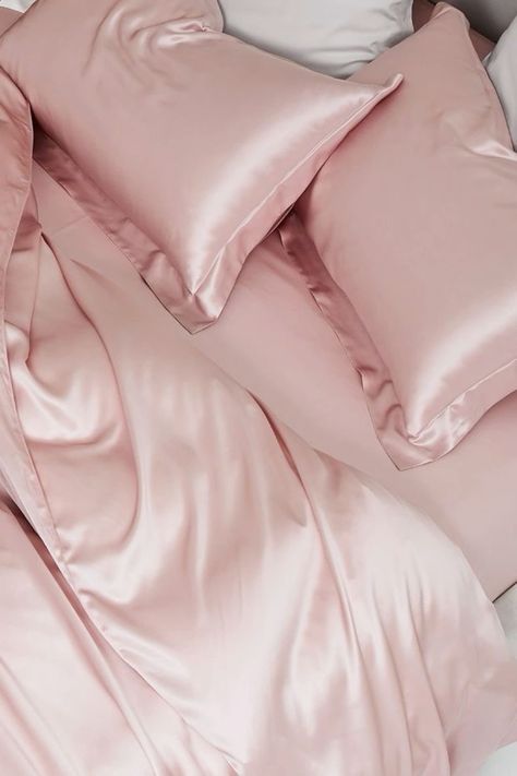 Pink Silk Sheets, Satin Bedsheets, Pink Bed Sheets, Pink Lifestyle, Silk Sheets, Satin Bedding, Room Redesign, Luxury Bedding Set, Pink Aura