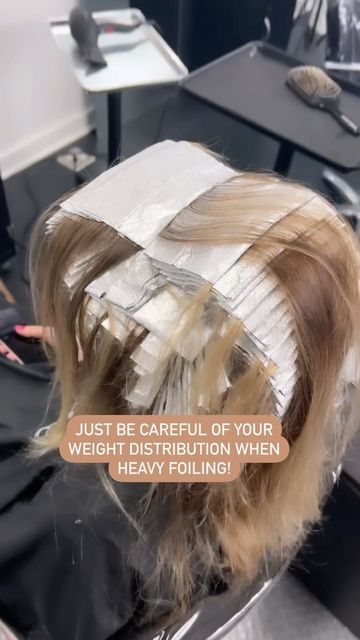 Aly Davis on Instagram: "Horizontal/Mohawk sectioning- such a staple for bold/heavy blonding 🥰 Moderate to thick weaves= more dimensional, creates more of that “ribboned” look you’ll hear clients ask for often Fine heavy slicing= great for creating more solid blonde looks with max boldness- just ensure you’re keep those slices very fine for a great growout! CLASS TIX STILL AVAILABLE! 🥳 Next up: D A L L A S‼️ 8.7.22" Solid Blonde, Blonde Looks, Blonde Weave, Color Formulas, Hair Color Formulas, Hair Techniques, Colouring Techniques, Hair Highlights, Balayage