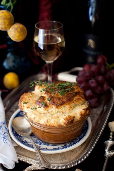 Salmon Soufflé and Scheurebe at Cooking Melangery Salmon Souffle, Souffle Recipes, Enjoy Your Meal, Think Food, Salmon Recipes, Beautiful Food, Fish And Seafood, Fish Recipes, Recipe Book