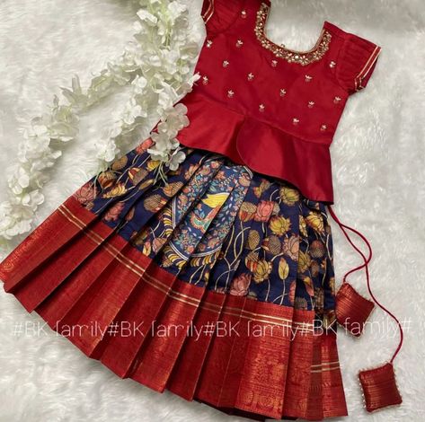 Pattu Lehenga For Kids, Langa Blouse For Kids, Lehenga Pattu, Kalamkari Lehenga, Traditional Baby Dresses, Girl Silk Dress, Pattu Pavadai Designs, Pattu Pavada