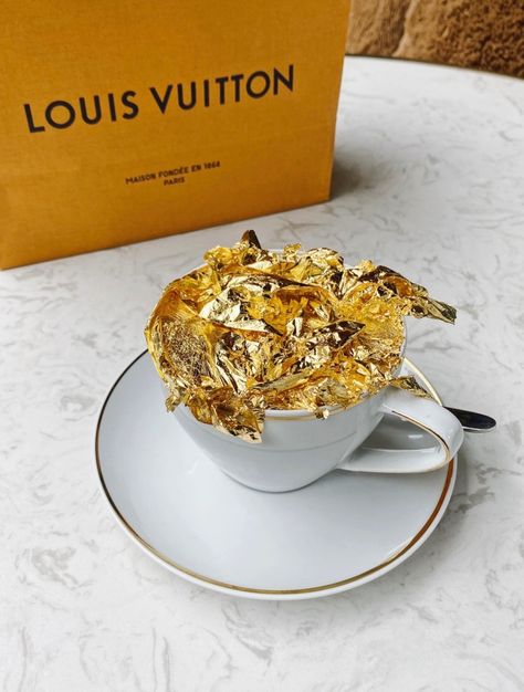 A JAW-DROPPING 24-carat gold cappuccino could be yours to sip in London – but it’s 10 TIMES more expensive than your average cup of joe. With Salt Bae’s golden steak causing a frenzy in the capital, a string of other restaurants have followed the sparkling trend to attract customers who want a taste of the […] Expensive Steak, Golden Coffee, Salt Bae, Expensive Coffee, Luxury Coffee, Attract Customers, Pork Pie, Coffee Stencils, Coffee Packaging