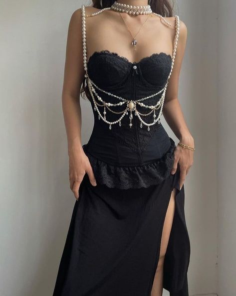 Black Dress Accessories Jewelry Formal, Malachi Barton, Concert Outfits, Stay Young, Grad Dresses, Fantasy Dress, Glam Dresses, Look Younger, Looks Style