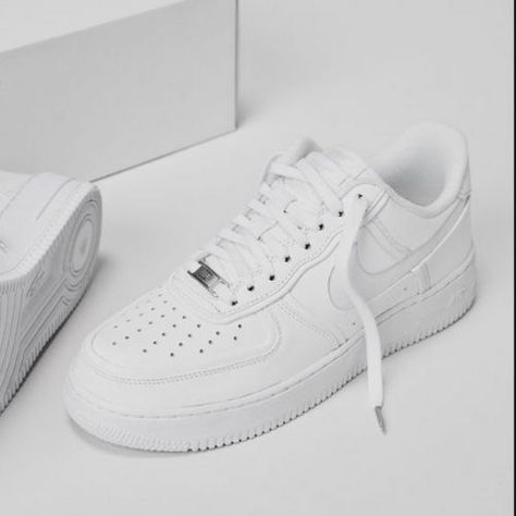 Nike Air Force 1 Low White, Nice Air Force 1, Nike Air Force White, White Air Force Ones, Bape Shoes, Marvel Shoes, Air Force 1 White, Urban Sneakers, White Air Forces