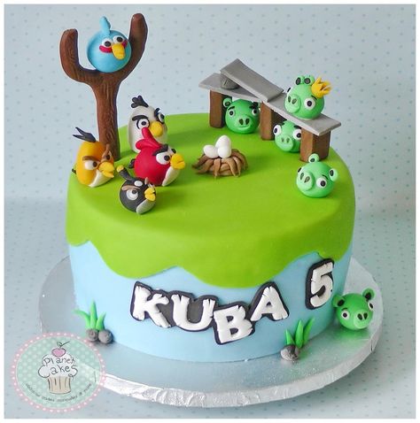 Angry Birds Birthday Cake, Angry Birds Pigs, Cake Decorating For Kids, Planet Cake, Minion Birthday Cake, 17 Birthday Cake, Bird Birthday Parties, Birds Cake, Angry Birds Cake