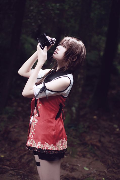 Cosplay Fatal Frame Cosplay, Feminine Male, Fatal Frame, Cosplay Ideas, Halloween, Frame, Quick Saves