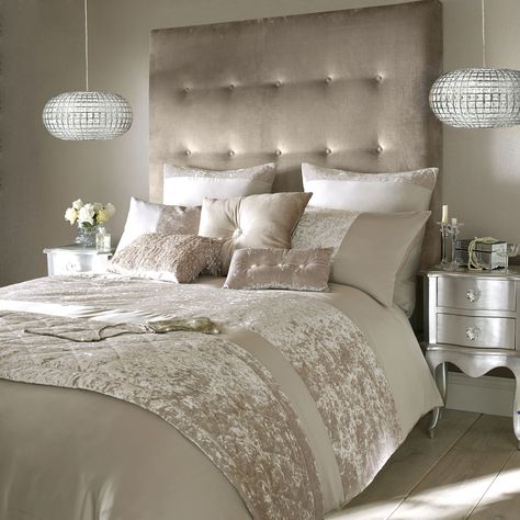 Crushed Velvet FINAL small (3) Champagne Bedroom Ideas Decor, Champagne Bedroom Ideas, Glamour Bedroom Ideas, Champagne Bedroom, Bedroom Ideas Decor, Glamourous Bedroom, Glam Bedroom, Gorgeous Bedrooms, Luxury Bedroom Master