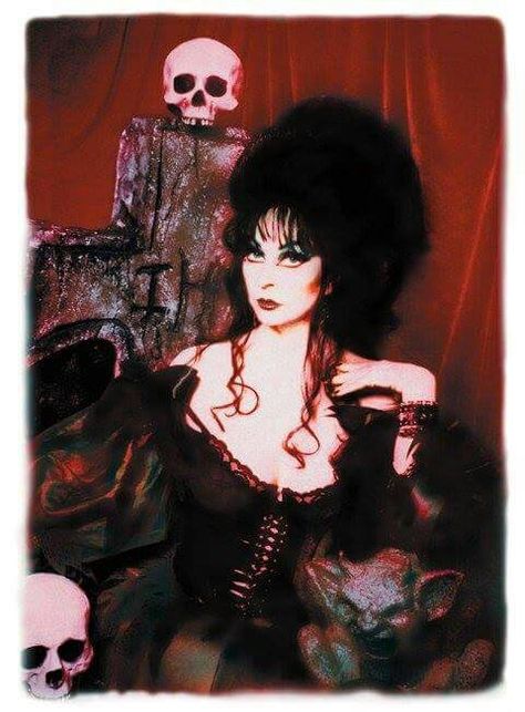 90s Goth, Goth Subculture, Vampire Goth, Catty Noir, Romantic Goth, Arte Cyberpunk, Gothic Aesthetic, Arte Obscura, Goth Aesthetic