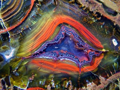 themineralogist: Chalcedony macro from Hungary Minerals Crystals Stones, Minerals Crystals Rocks, Geology Rocks, Rock Minerals, Pretty Rocks, Cool Rocks, Mineral Stone, Minerals And Gemstones, Rocks And Gems