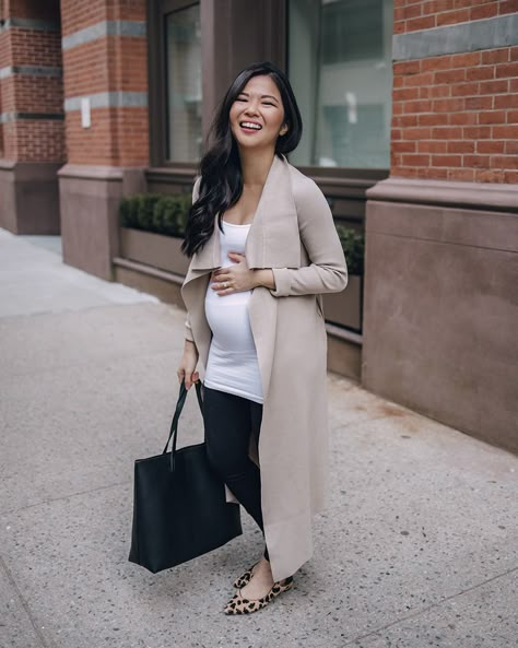 A Fail-Proof Maternity Work Outfit – Skirt The Rules | NYC Style Blogger Work Outfit Skirt, Maternity Work Outfit, Modern Maternity Clothes, Maternity Business Casual, Maternity Office Wear, Leggings Work Outfit, Maternity Leggings Outfit, Maternity Work Wear, Casual Maternity Outfits