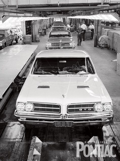 Pontiac Lemans, Pontiac Cars, Vintage Muscle Cars, Vintage Muscle, Assembly Line, Old Car, Rat Rods, Us Cars, Pontiac Gto