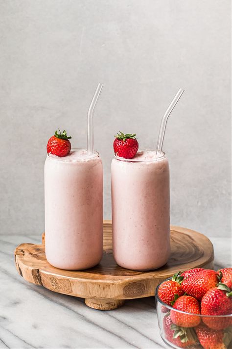 Strawberry Protein Shake Strawberry Protein Shake, Strawberry Protein Smoothie, Strawberry Shake, Strawberry Protein, Fat Soluble Vitamins, Protein Shake Recipes, Strawberry Milkshake, Nutrient Dense Food, Protein Shake