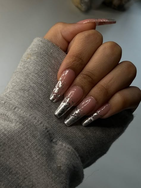 Silver Foil Tip Nails, White Silver Foil Nails, Silver Leaf Nail Art, French Foil Nails, French Nails With Foil, Silver Nails Ballerina, Silver Foil Nail Designs, Silver Outline Nails, Nails With Silver Dress